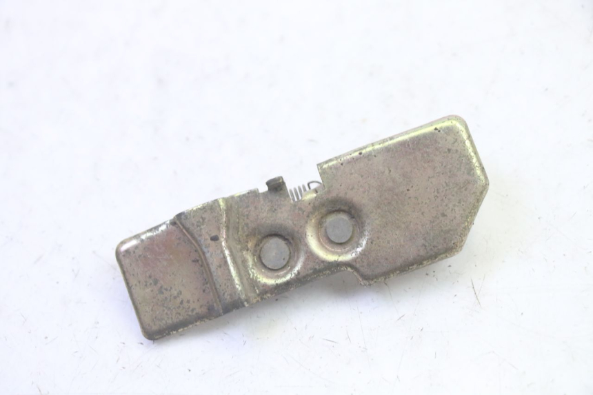 photo de CIERRE ASIENTO HOOK DAELIM S1 125 (2007 - 2016) - Zoom estado de uso