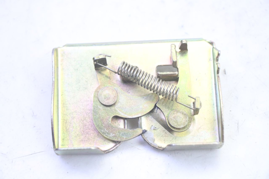 photo de CIERRE ASIENTO HOOK JM MOTORS SANTANA EVO 50 (2024 - 2026) - Vista principal