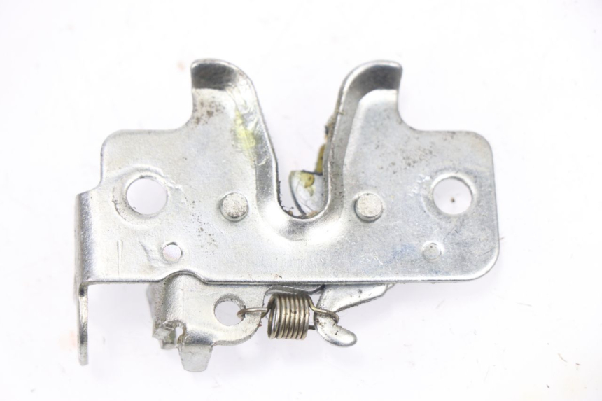 photo de CERRADURA DEL ASIENTO JM MOTORS SANTANA 50 (2014 - 2023) - Zoom estado de uso