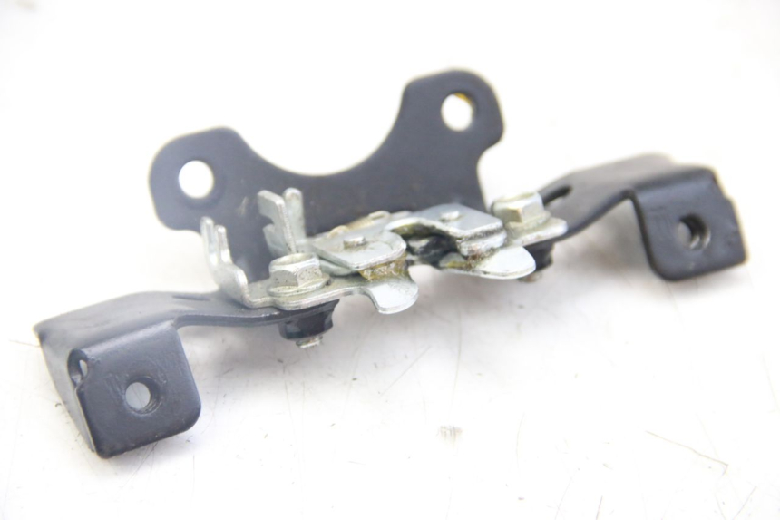 photo de CERRADURA DEL ASIENTO JM MOTORS SANTANA 50 (2014 - 2023) - Zoom estado de uso