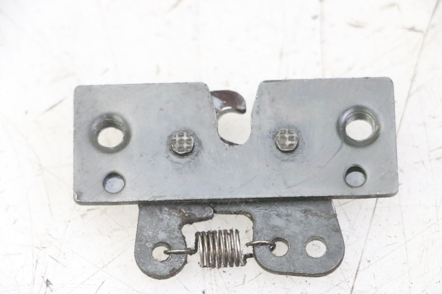 photo de CIERRE ASIENTO HOOK PEUGEOT SATELIS 125 (2013 - 2018) - Vista principal