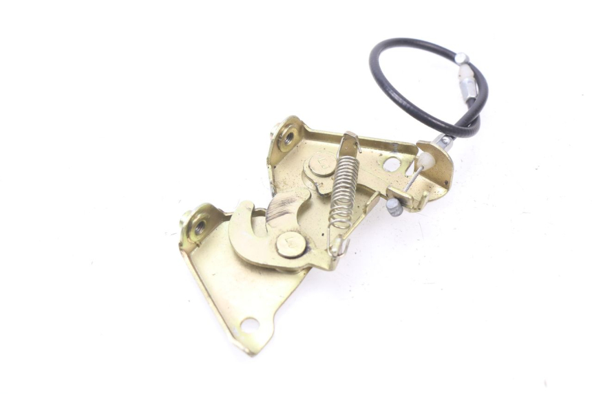 photo de CIERRE ASIENTO HOOK JM MOTORS SC 4T 50 (2018 - 2021) - Otra perspectiva