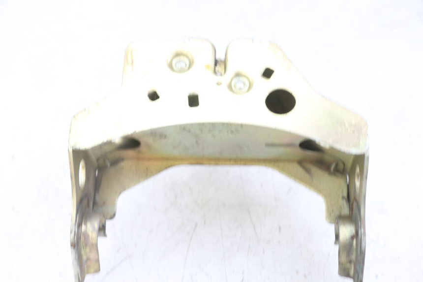 photo de CERRADURA DEL ASIENTO HONDA SCV LEAD 100 (2003 - 2007) - Detalle de la pieza