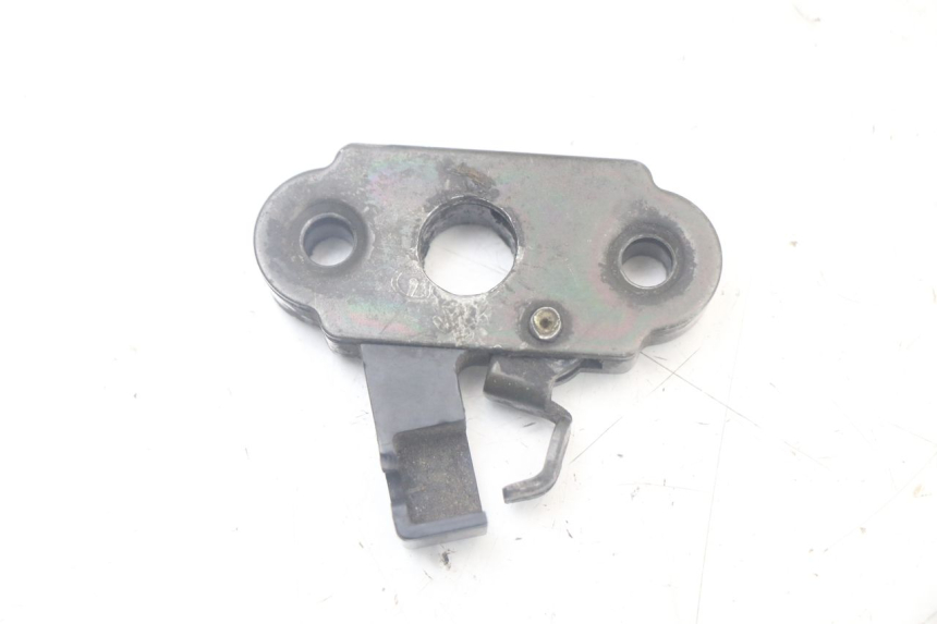 photo de CERRADURA DEL ASIENTO TRIUMPH SPEED TRIPLE T301 900 (1994 - 1996) - Detalle de la pieza