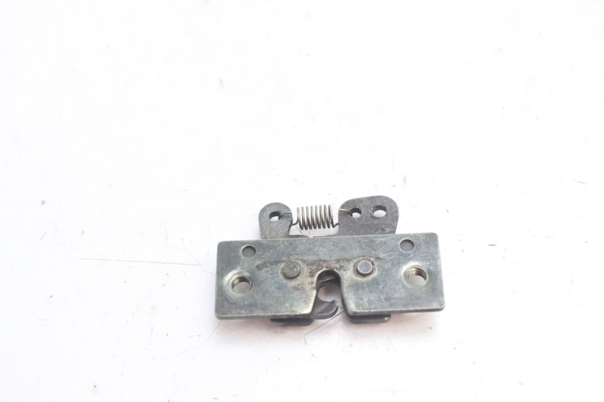 photo de CERRADURA DEL ASIENTO PEUGEOT SPEEDFIGHT LC 50 (1996 - 2002) - Zoom estado de uso