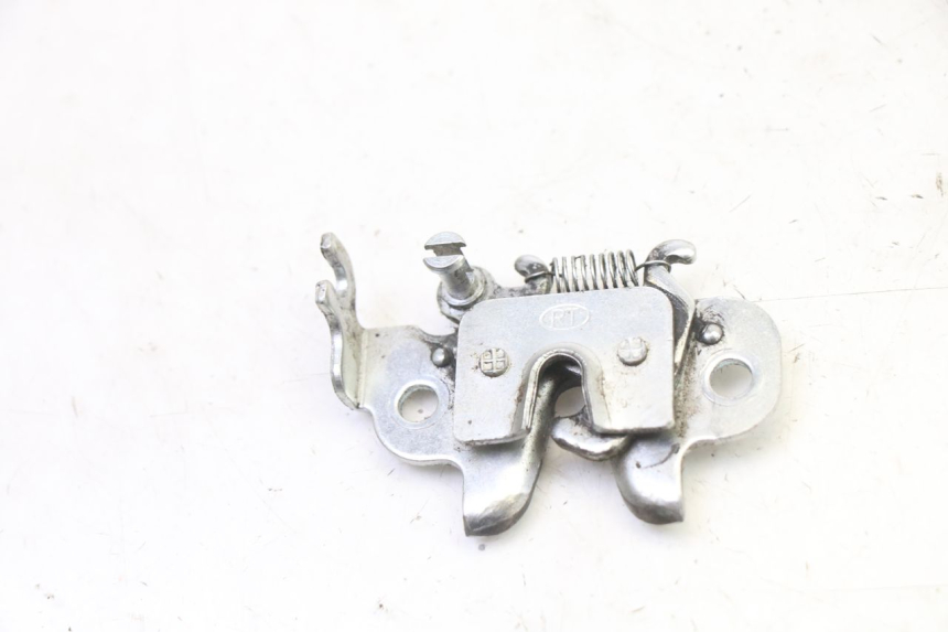 photo de CIERRE ASIENTO HOOK PEUGEOT STREETZONE I NAKED 2T 50 (2018 - 2020) - Vista principal