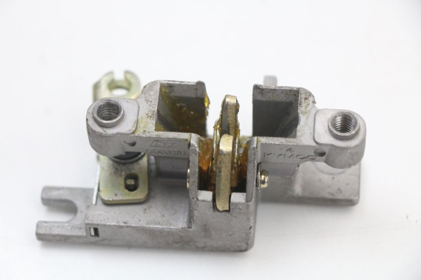 photo de CIERRE ASIENTO HOOK KYMCO SUPER 8 4T 50 (2018 - 2020) - Otra perspectiva