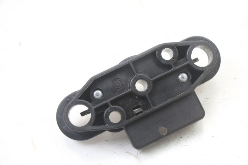 photo de CIERRE ASIENTO HOOK SUZUKI GSX F GSXF 650 (2007 - 2015) - Zoom estado de uso