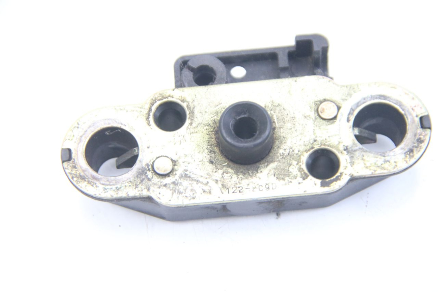 photo de CERRADURA DEL ASIENTO SUZUKI SV S 650 (1999 - 2002) - Otra perspectiva