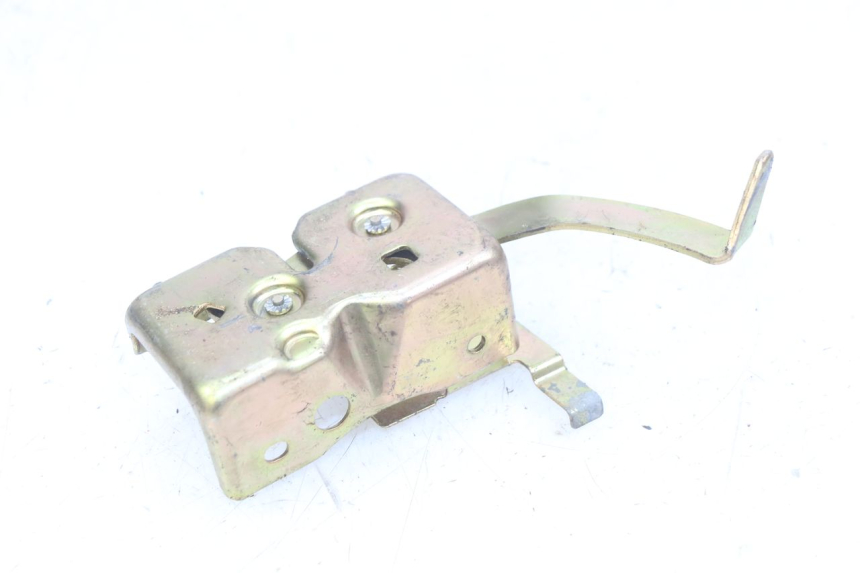 photo de CERRADURA DE ASIENTO PEUGEOT SV 125 (1991 - 1994) - Detalle de la pieza