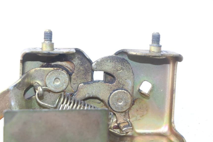 photo de CIERRE ASIENTO HOOK PEUGEOT SV 80 (1993 - 1997) - Detalle de la pieza