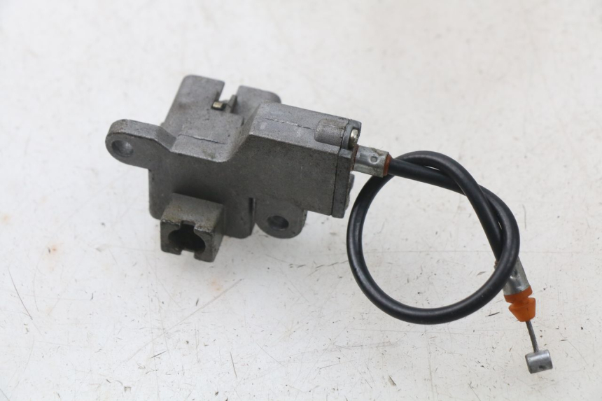 photo de CIERRE ASIENTO HOOK BAOTIAN TRAVEL SPIRIT 50 (2010 - 2012) - Detalle de la pieza