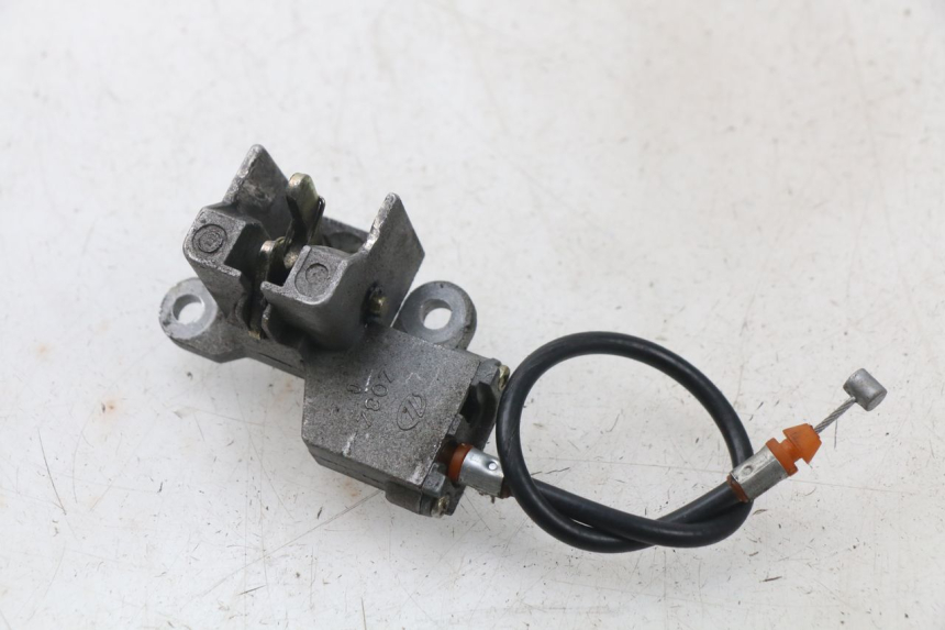 photo de CIERRE ASIENTO HOOK BAOTIAN TRAVEL SPIRIT 50 (2010 - 2012) - Zoom estado de uso