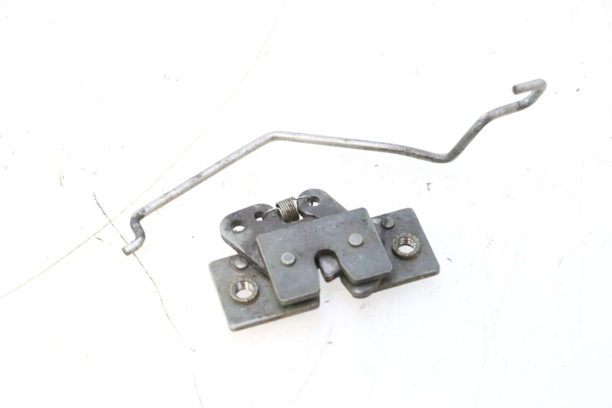 photo de CERRADURA DE ASIENTO PEUGEOT TREKKER 50 (1995 - 2004) - Vista principal