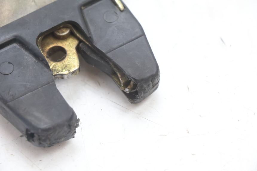 photo de CIERRE ASIENTO HOOK BOOM TRIKE FUN 500 (2004 - 2010) - Primer plano técnico