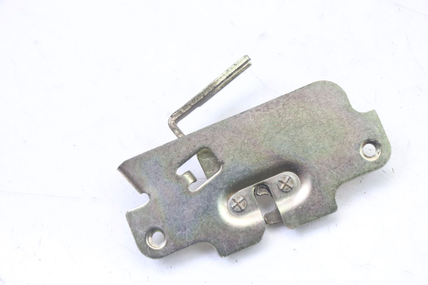 photo de CIERRE ASIENTO HOOK PEUGEOT TWEET PRO CARGO 50 (2018 - 2022) - Otra perspectiva