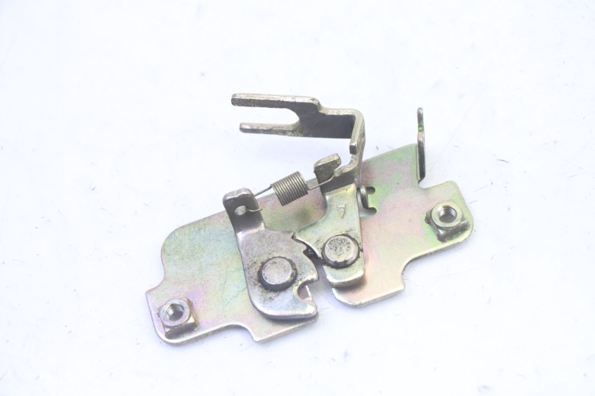 photo de CIERRE ASIENTO HOOK PEUGEOT TWEET PRO CARGO 50 (2018 - 2022) - Detalle de la pieza