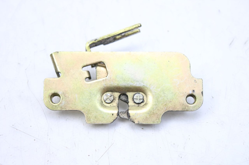 photo de CERRADURA DE ASIENTO PEUGEOT TWEET 125 (2010 - 2017) - Estado de la superficie y material