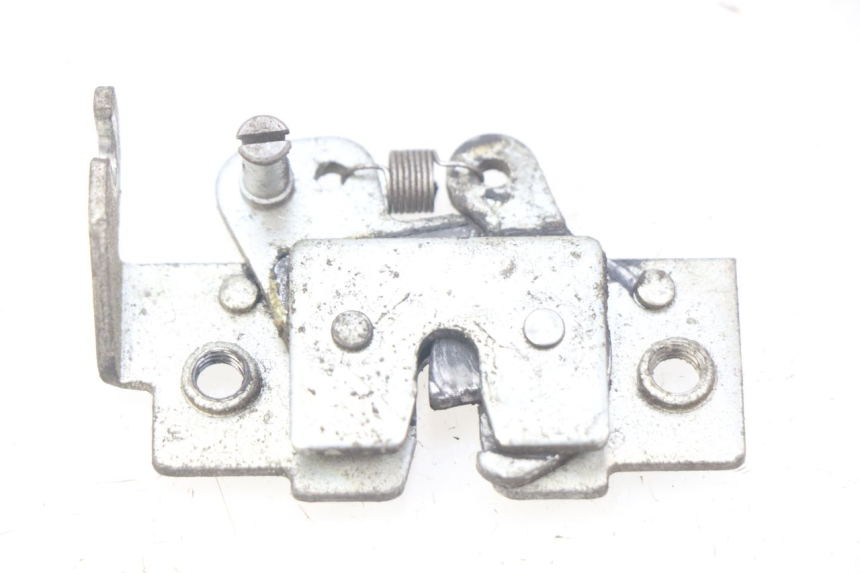 photo de CERRADURA DE ASIENTO YAMAHA XMAX X-MAX 125 (2006 - 2009) - Vista principal