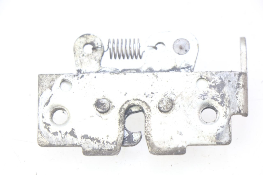 photo de CERRADURA DE ASIENTO YAMAHA XMAX X-MAX 125 (2006 - 2009) - Detalle de la pieza