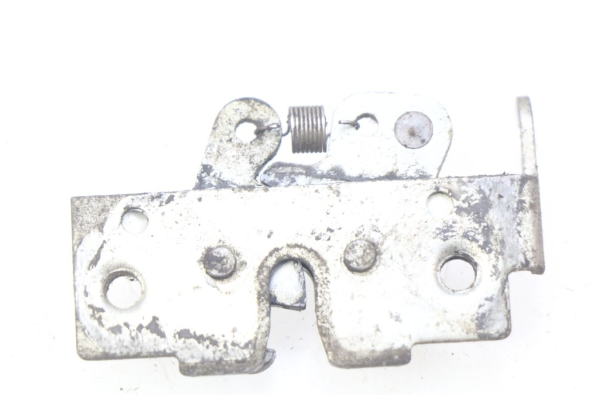 photo de CERRADURA DE ASIENTO YAMAHA XMAX X-MAX 125 (2006 - 2009) - Zoom estado de uso