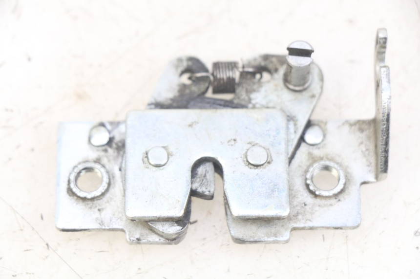 photo de CERRADURA DE ASIENTO YAMAHA XMAX X-MAX 125 (2006 - 2009) - Vista principal