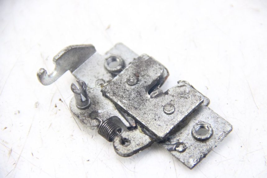 photo de CERRADURA DE ASIENTO YAMAHA XMAX X-MAX 125 (2006 - 2009) - Vista principal