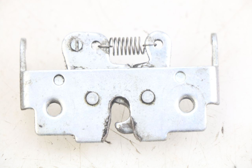 photo de CERRADURA DE ASIENTO YAMAHA X-MAX XMAX 125 (2010 - 2013) - Detalle de la pieza