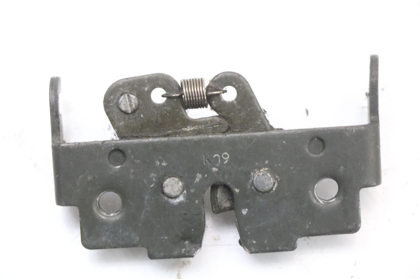 photo de CERRADURA DE ASIENTO YAMAHA X-MAX XMAX 125 (2010 - 2013) - Detalle de la pieza