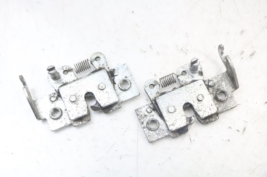 photo de CERRADURA DEL ASIENTO YAMAHA X-MAX XMAX 250 (2006 - 2009) - Vista principal