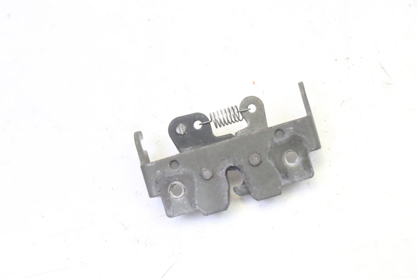 photo de CERRADURA DE ASIENTO YAMAHA X-MAX XMAX 125 (2010 - 2013) - Zoom estado de uso