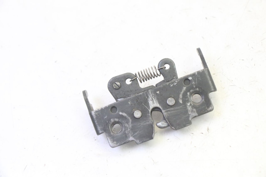 photo de CERRADURA DE ASIENTO YAMAHA X-MAX XMAX 125 (2010 - 2013) - Zoom estado de uso