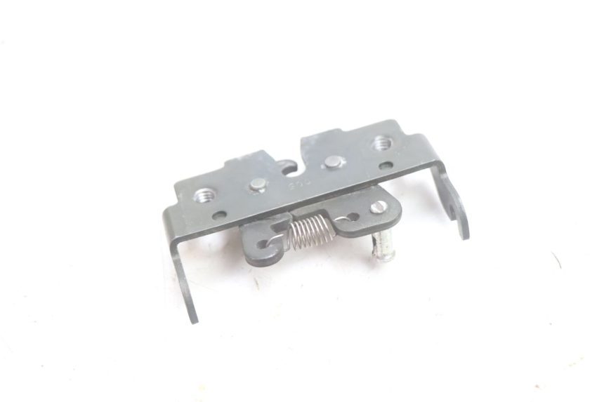 photo de CERRADURA DE ASIENTO PIAGGIO X9 EVOLUTION 125 (2003 - 2007) - Primer plano técnico