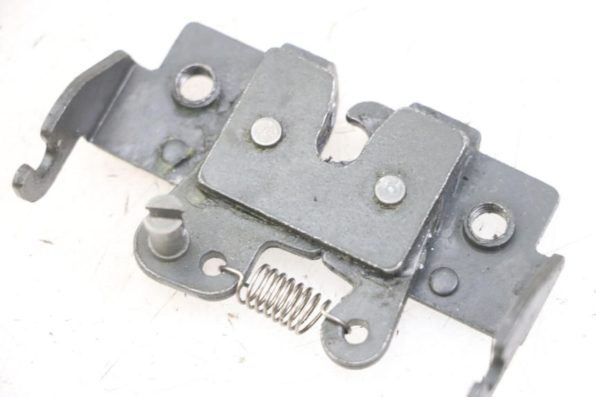 photo de CERRADURA DE ASIENTO PIAGGIO XEVO - X EVO 125 (2007 - 2017) - Zoom estado de uso