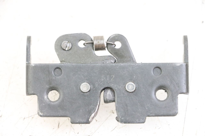 photo de CERRADURA DE ASIENTO PIAGGIO XEVO - X EVO 125 (2007 - 2017) - Otra perspectiva