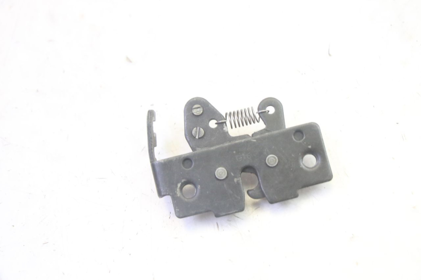 photo de CERRADURA DE ASIENTO PIAGGIO XEVO - X EVO 125 (2007 - 2017) - Zoom estado de uso