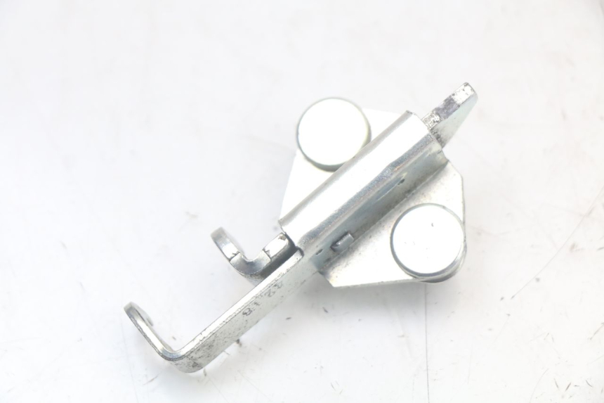 photo de CERRADURA DEL ASIENTO YAMAHA XT X 660 (2004 - 2016) - Detalle de la pieza