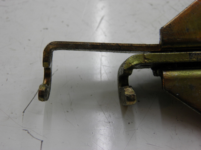 photo de CIERRE ASIENTO HOOK YAMAHA FZS FAZER 1000 (2003 - 2005) - Detalle de la pieza