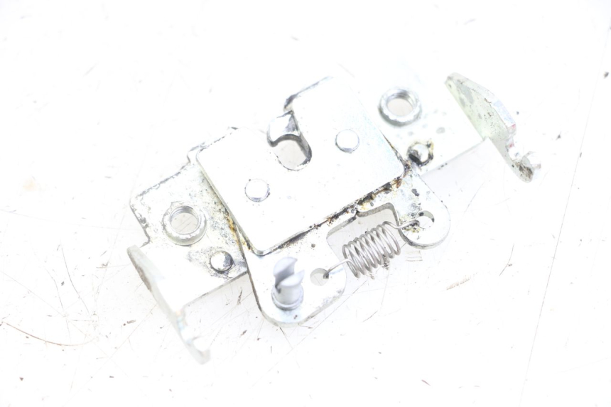 photo de CIERRE ASIENTO HOOK YAMAHA NEO'S NEOS 2T EASY 50 (2013 - 2016) - Detalle de la pieza