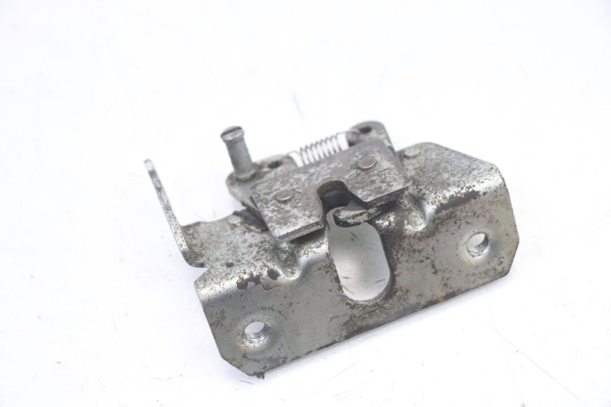 photo de CIERRE ASIENTO HOOK YAMAHA TZR 50 (2008 - 2016) - Zoom estado de uso