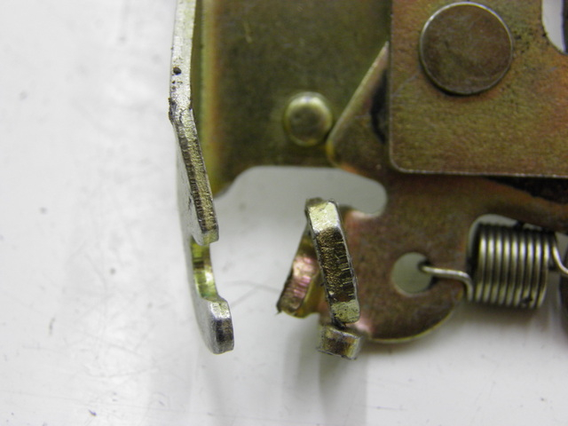 photo de CIERRE ASIENTO HOOK YAMASAKI YM50QT-N3 RETRO 50 (2012 - 2014) - Otra perspectiva