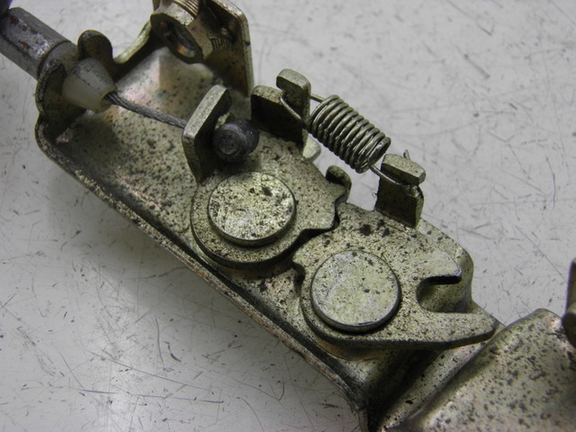 photo de CIERRE ASIENTO HOOK YIYING YY 125 T-10 125 (2006 - 2012) - Zoom estado de uso