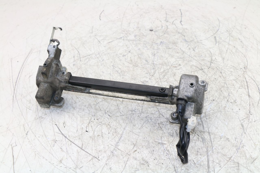 photo de CIERRE ASIENTO HOOK YAMAHA YP MAJESTY ABS 400 (2007 - 2009) - Zoom estado de uso