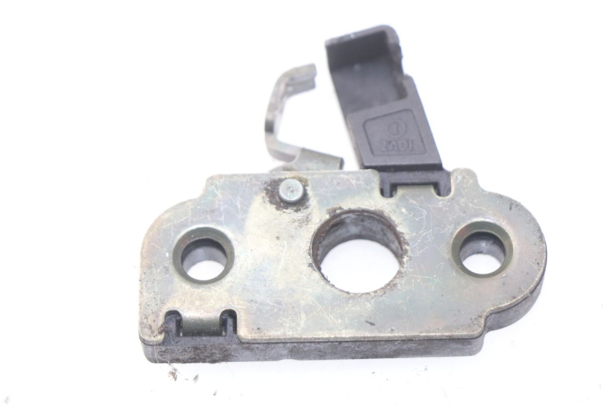 photo de CERRADURA DEL ASIENTO YAMAHA YP MAJESTY 125 (1998 - 2001) - Zoom estado de uso