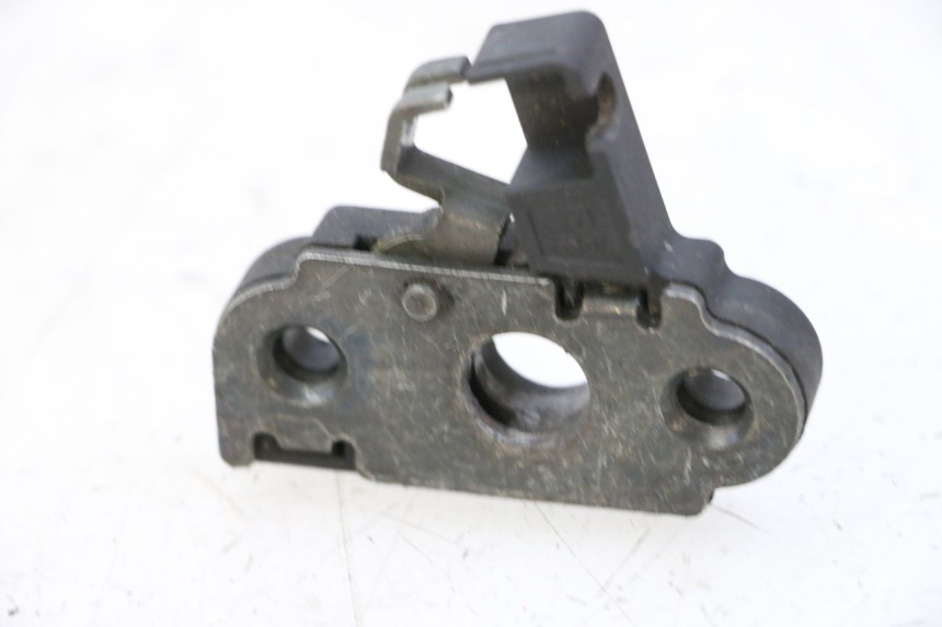 photo de CIERRE ASIENTO HOOK YAMAHA YP MAJESTY 125 (2002 - 2006) - Vista principal