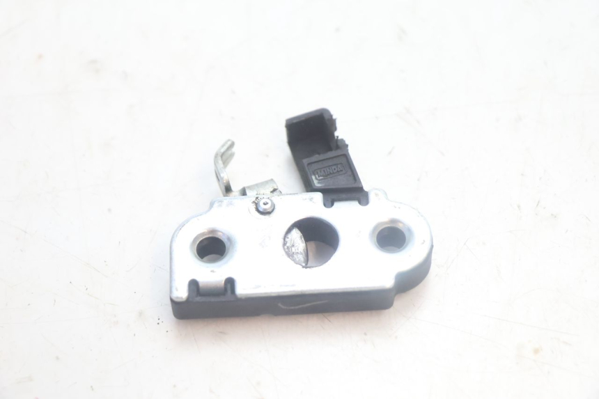 photo de CERRADURA DEL ASIENTO YAMAHA YP MAJESTY 125 (2007 - 2010) - Vista principal