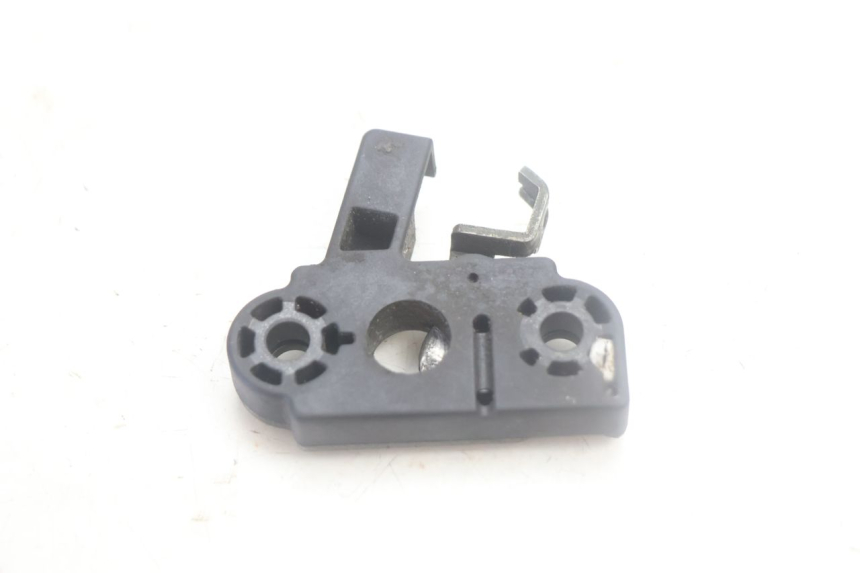photo de CIERRE ASIENTO HOOK YAMAHA YP MAJESTY 125 (2002 - 2006) - Zoom estado de uso