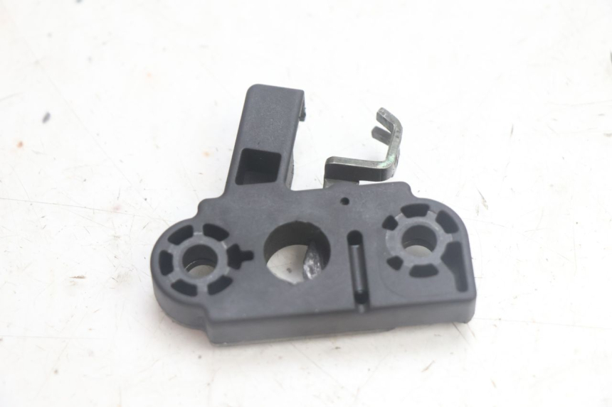 photo de CIERRE ASIENTO HOOK YAMAHA YP MAJESTY 125 (2002 - 2006) - Zoom estado de uso