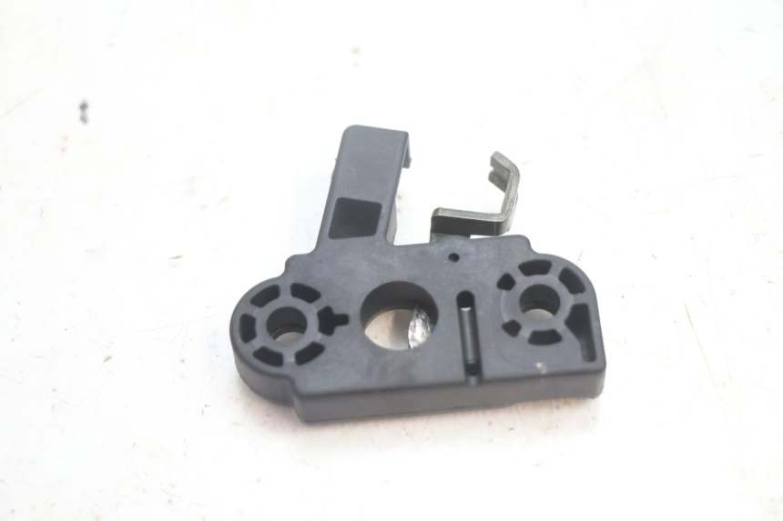 photo de CIERRE ASIENTO HOOK YAMAHA YP MAJESTY 125 (2002 - 2006) - Zoom estado de uso