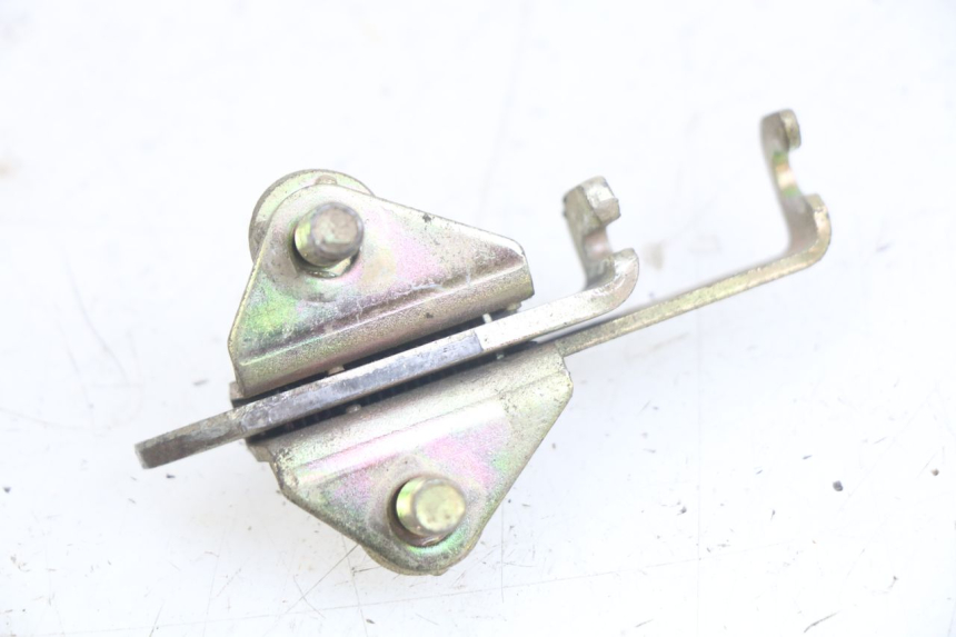 photo de CERRADURA DE ASIENTO YAMAHA YZF R THUNDERCAT 600 (1996 - 2003) - Detalle de la pieza